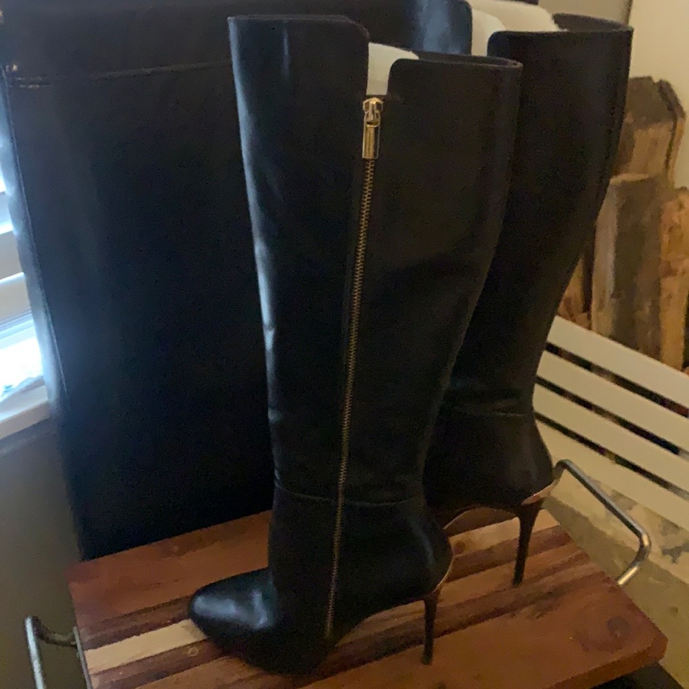 Dark brown Micheal Kors boots - size 7